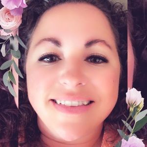 Meet your Posher, Holli